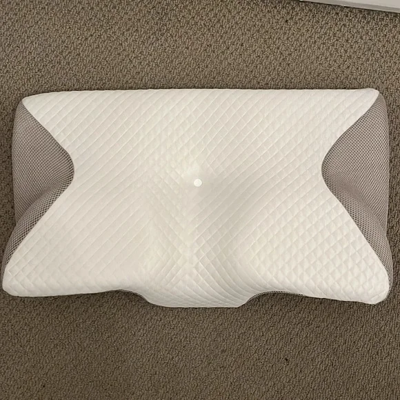 Premium ergonomic pillow, ORNATERA
